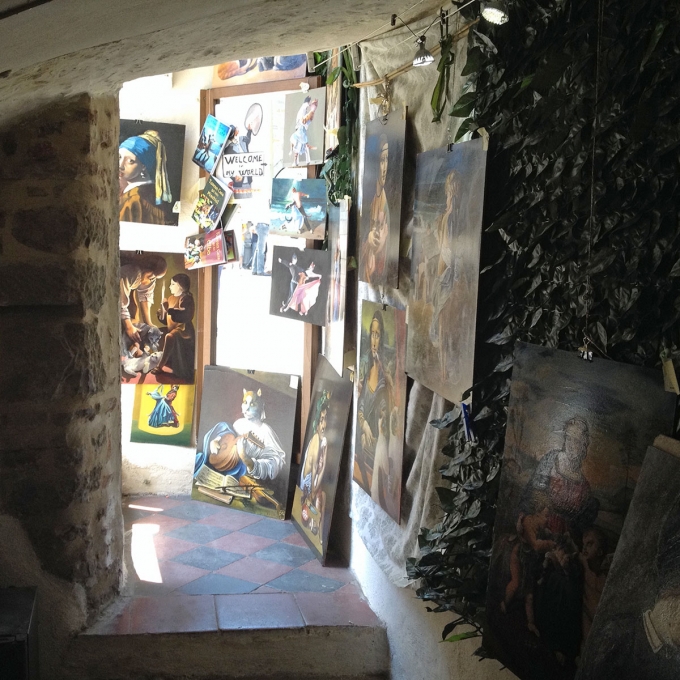 “…Anche loro amavano i gatti”